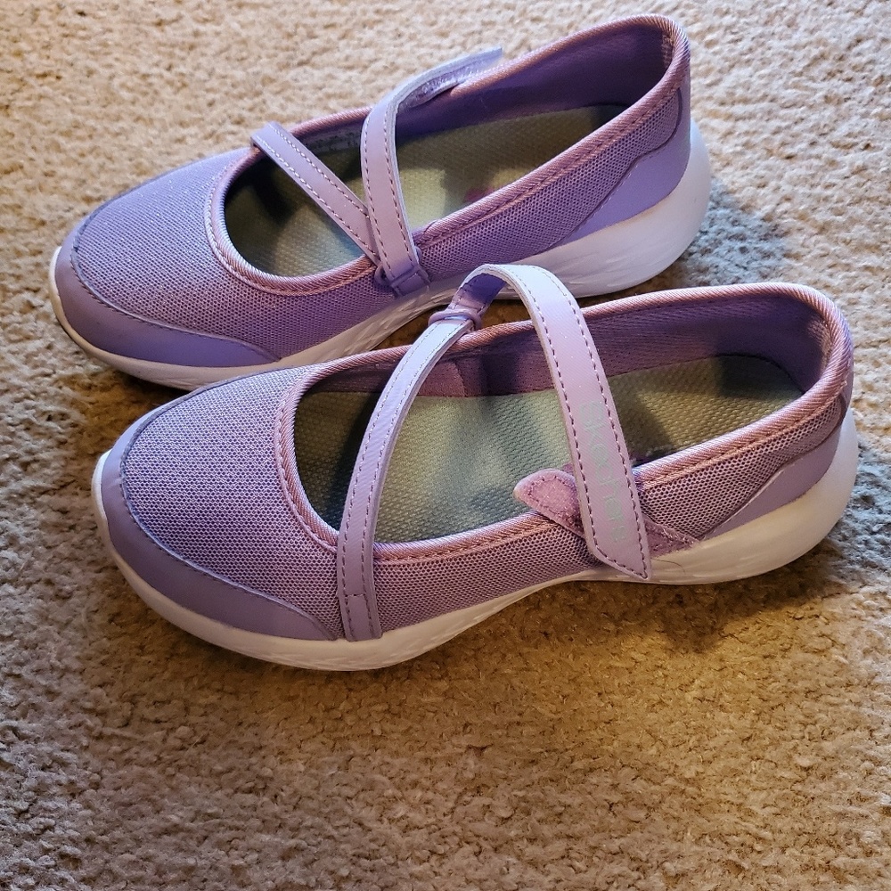 Girls Skechers size 13
